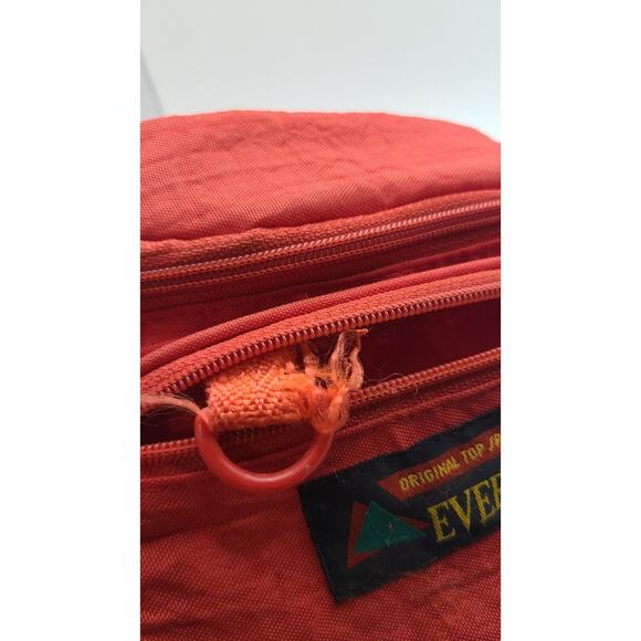 VTG Everest Top Sports Red Nylon Fanny Hip Waist 3 Zip Pockets Adjustable - Picture 5 of 9